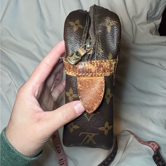 PRELOVED Louis Vuitton Large Marly Dragonne Pouch - Picture 7 of 16